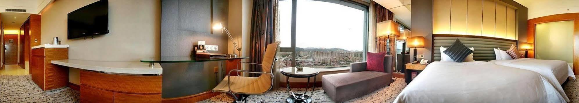 King Century Hotel Zhongshan  Bagian luar foto