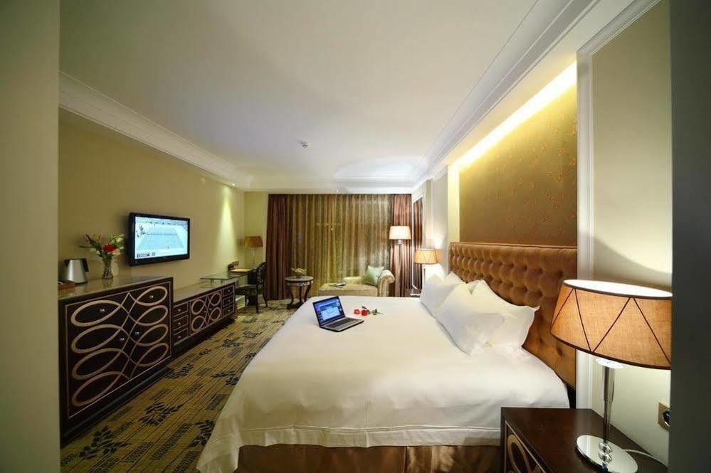 King Century Hotel Zhongshan  Bagian luar foto