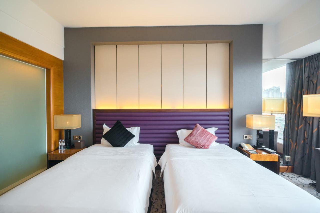 King Century Hotel Zhongshan  Bagian luar foto
