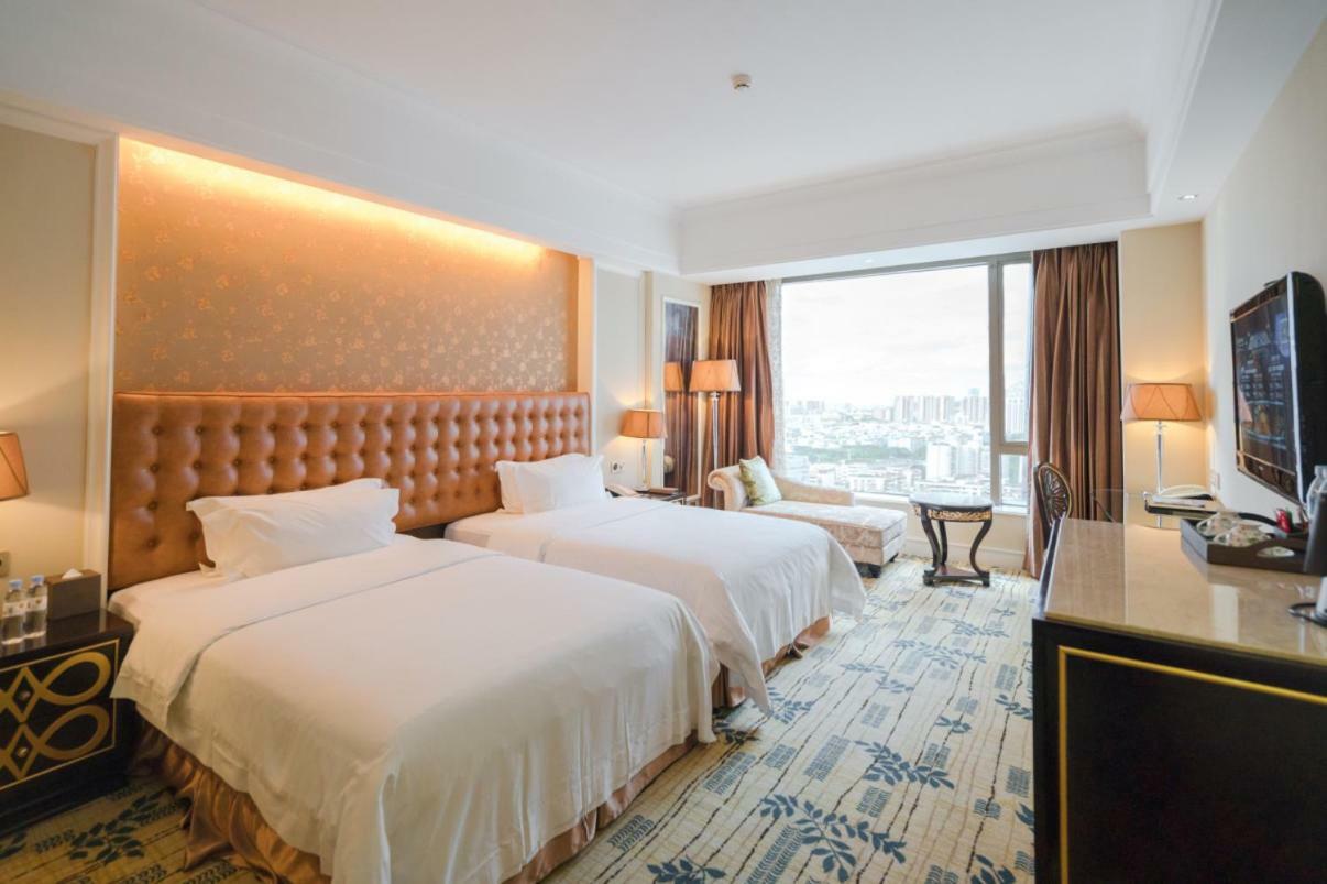 King Century Hotel Zhongshan  Bagian luar foto